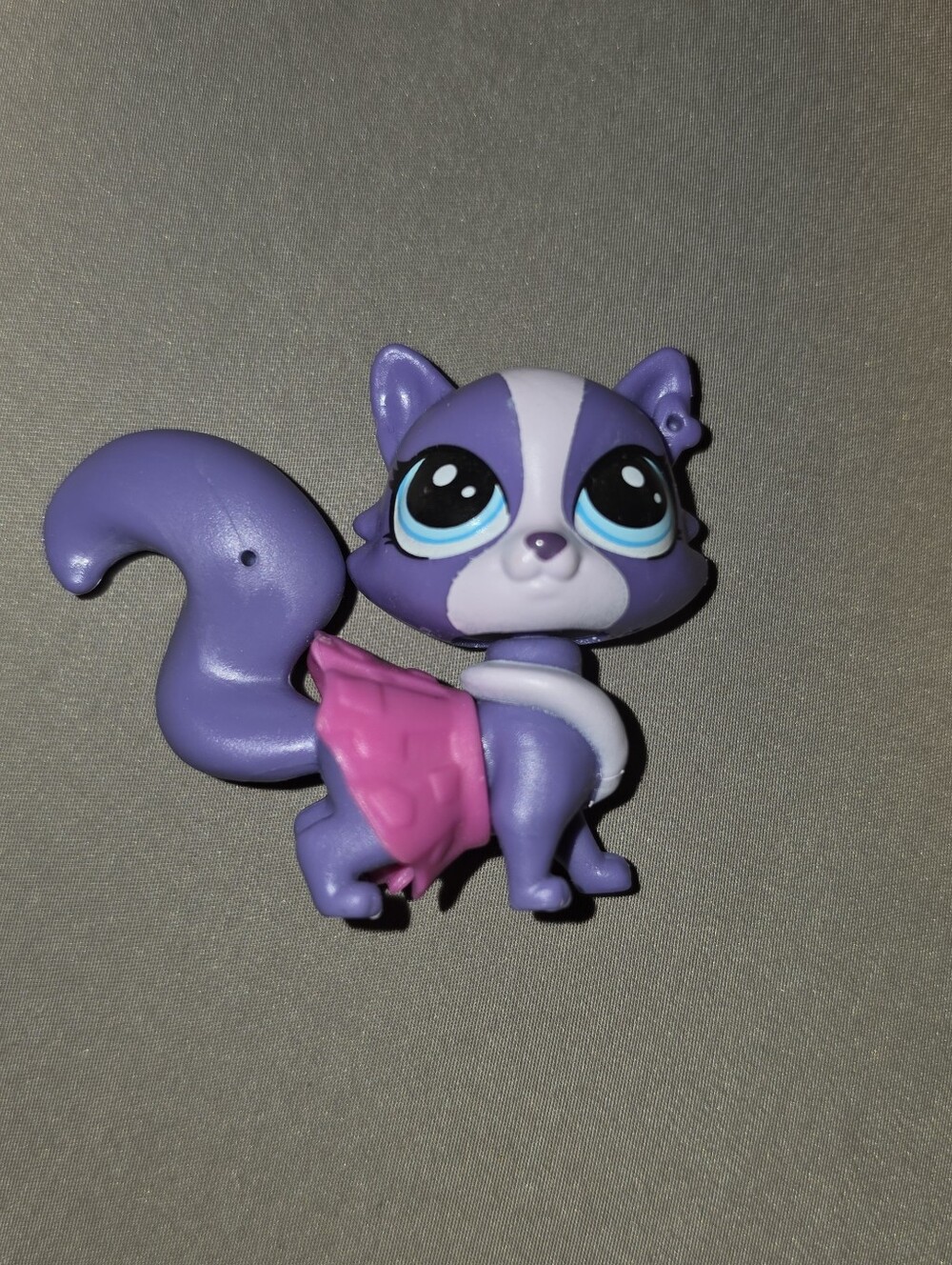 🌟Authentic Littlest Pet Shop Frilly Von Riches Cat 79 Purple Pets In City LPS